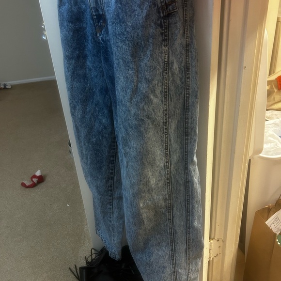 Vintage Jordache Jeans - Picture 4 of 11